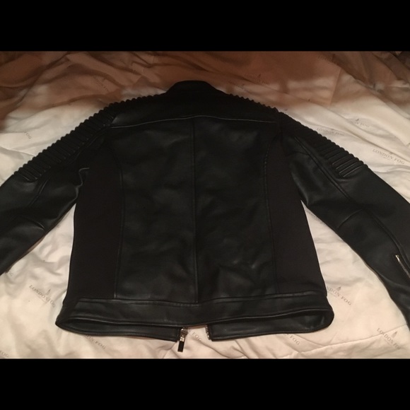 Robert Phillipe est.1988 - Picture 5 of 5